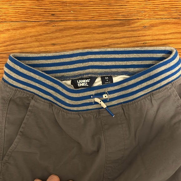 Like new Lands End boys stretch elastic waist gray chino size 8/M - Picture 2 of 3